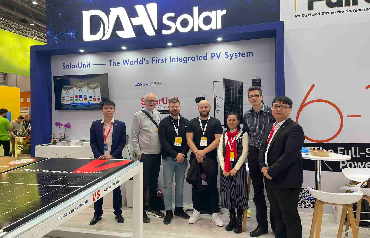 DAH Solar a lancé SolarUnit et re-présente le module PV plein écran à l'exposition PV allemande