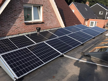 le projet solaire de système domestique de toit de 5KW aux Pays-Bas——Module PV mono DAH